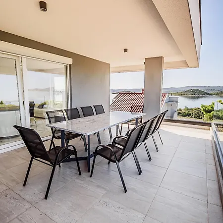 Sv Petar Na Moru Penthouse Superior