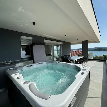 Sv Petar Na Moru Penthouse Superior Apartment *