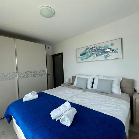 Sv Petar Na Moru Penthouse Superior *